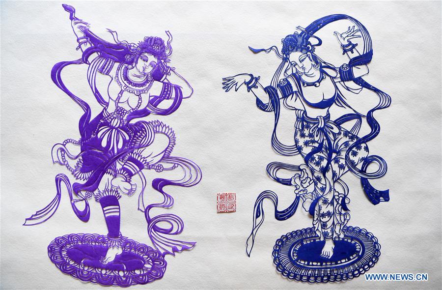 CHINA-LANZHOU-CRAFTSMAN-PAPER CUT (CN)