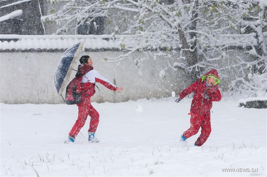 Many places across the country saw snow from Tuesday night
