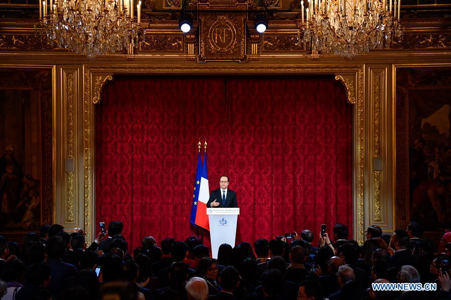 FRANCE-PARIS-HOLLANDE-LUNAR NEW YEAR RECEPTION