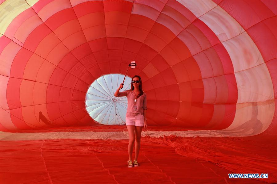 PHILIPPINES-PAMPANGA-HOT AIR BALLOON FESTIVAL