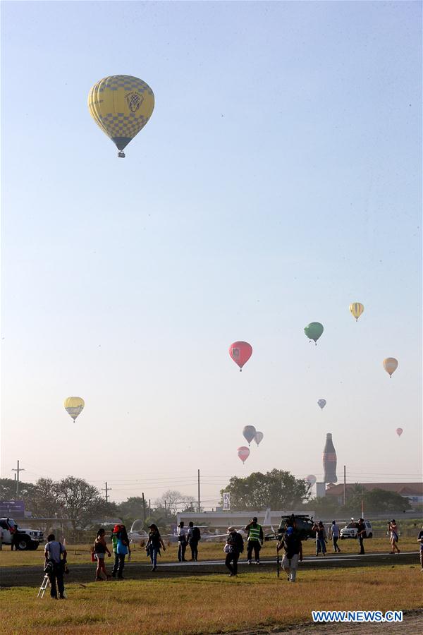 PHILIPPINES-PAMPANGA-HOT AIR BALLOON FESTIVAL