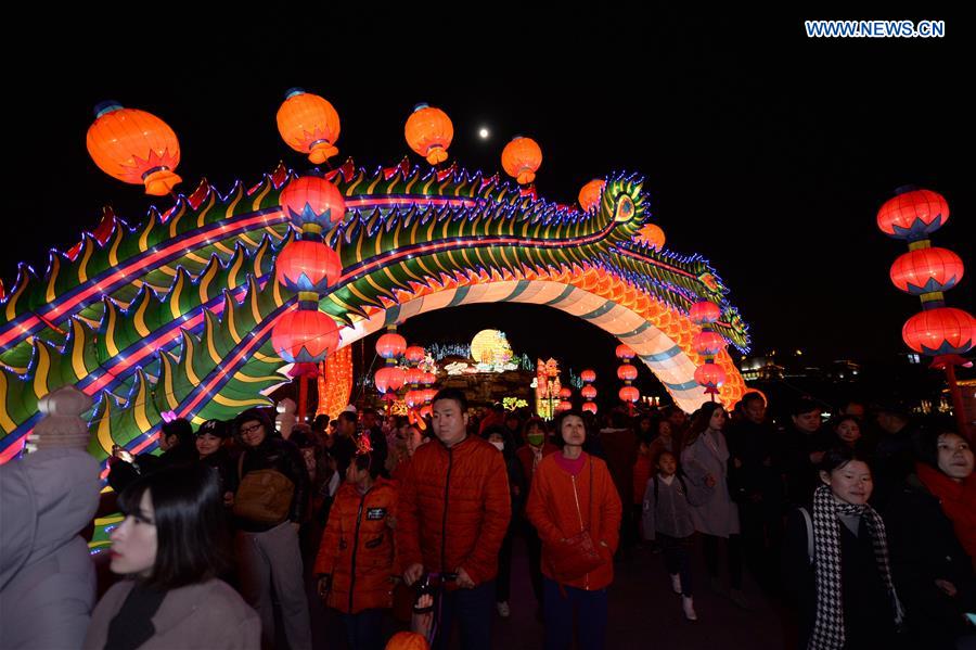 CHINA-XI'AN-LANTERN FAIR (CN)