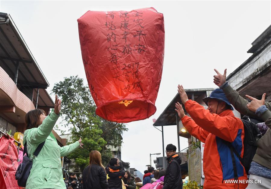 The Pingxi sky lantern festival kicked off here on Saturday