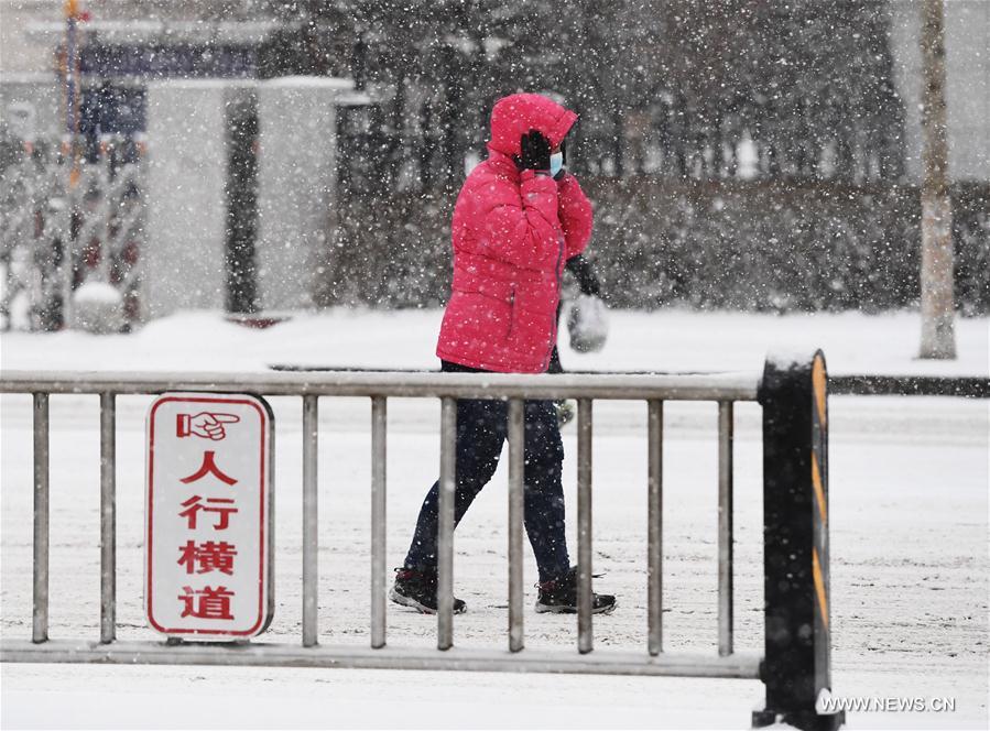 A heavy snowfall hit parts of the province on Sunday