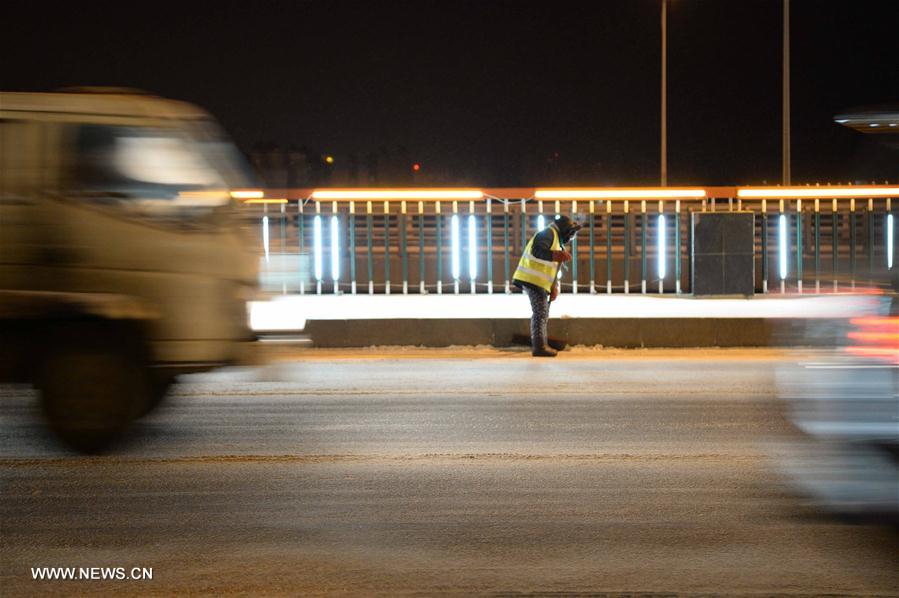 CHINA-HARBIN-CLEAR SNOW (CN)