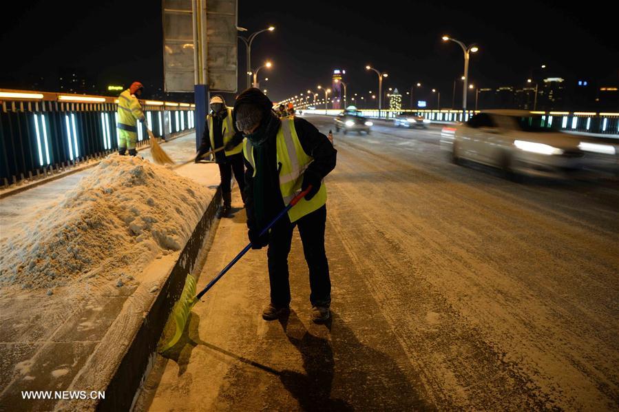 CHINA-HARBIN-CLEAR SNOW (CN)