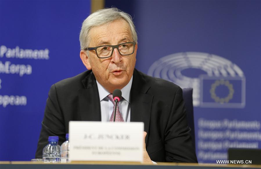 BELGIUM-BRUSSELS-EU-PARLIAMENT-JUNCKER-TAJANI-WHITE PAPER-PRESS CONFERENCE