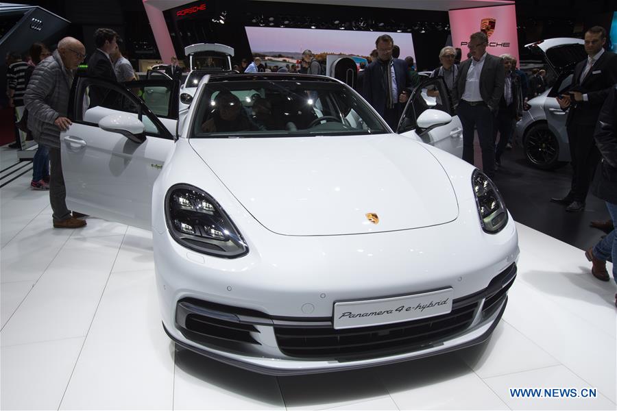 SWITZERLAND-GENEVA-MOTOR SHOW-PUBLIC