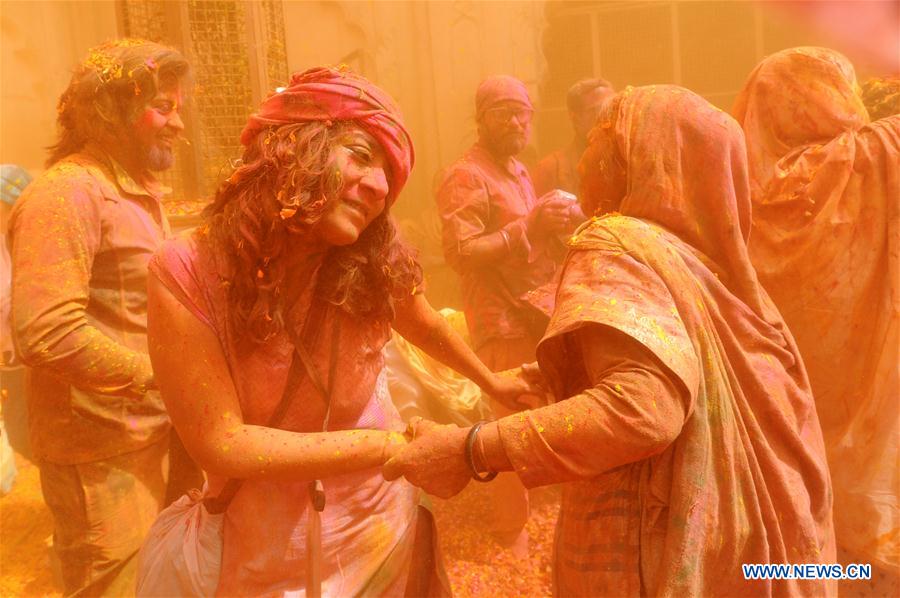 INDIA-VRINDAVAN-HOLI-PRE-CELEBRATION-WIDOWS