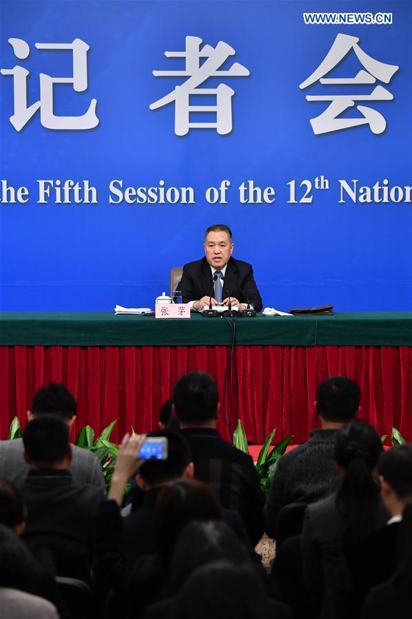 (TWO SESSIONS)CHINA-NPC-PRESS CONFERENCE-COMMERCE (CN)