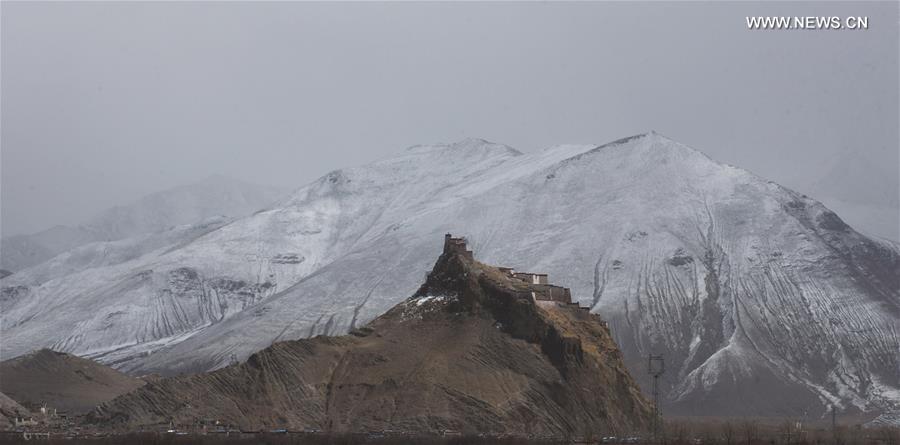 CHINA-TIBET-SNOWFALL (CN)