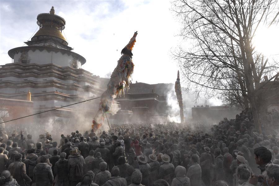 CHINA-TIBET-SPRING-TRADITIONAL ACTIVITY (CN)