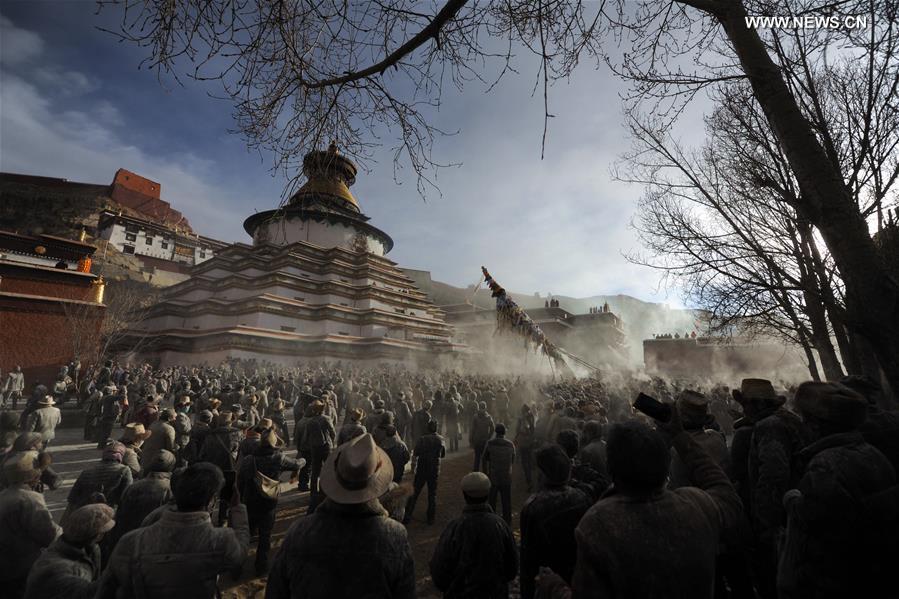 CHINA-TIBET-SPRING-TRADITIONAL ACTIVITY (CN)