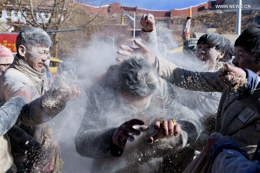 CHINA-TIBET-SPRING-TRADITIONAL ACTIVITY (CN)