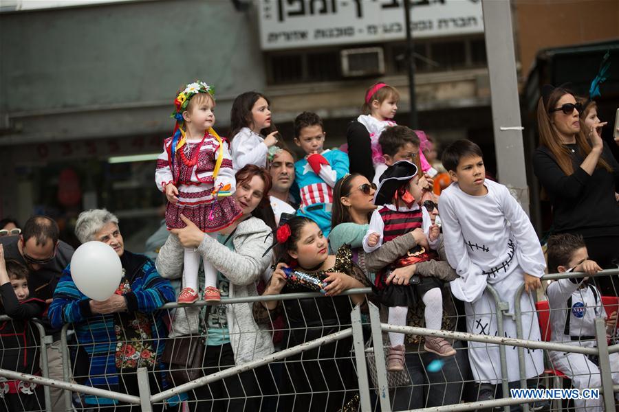 ISRAEL-HOLON-PURIM-PARADE