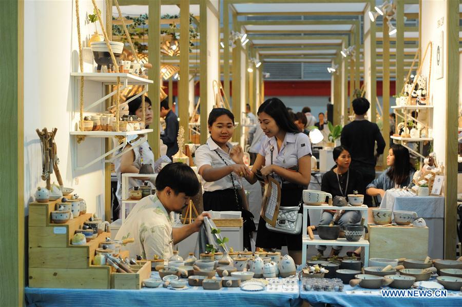 THAILAND-BANGKOK-ART-CRAFT-FAIR-IICF