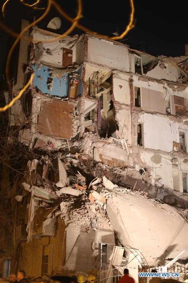 EGYPT-CAIRO-BUILDING-COLLAPSE