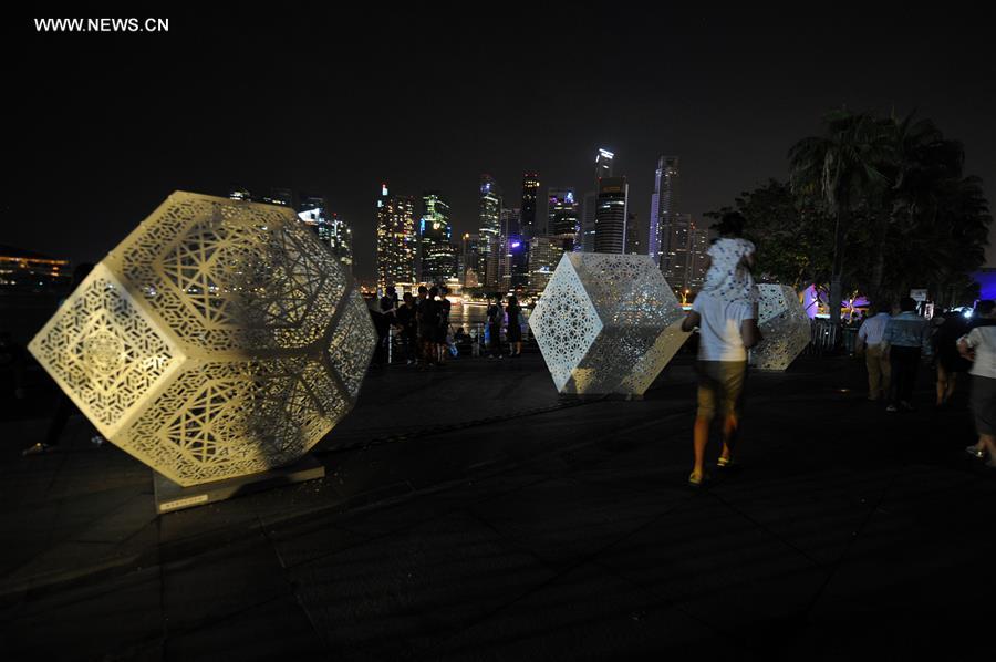 SINGAPORE-EARTH HOUR