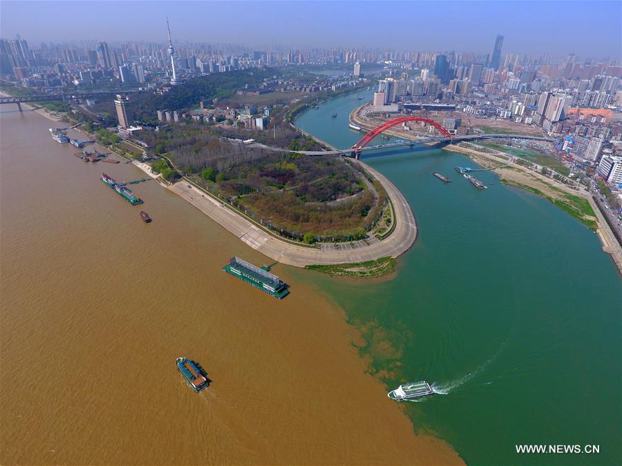 #CHINA-HUBEI-RIVERS-CONVERGING (CN)
