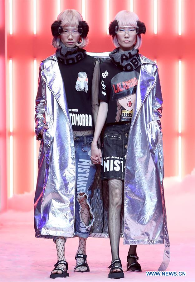 CHINA-BEIJING-FASHION WEEK (CN)