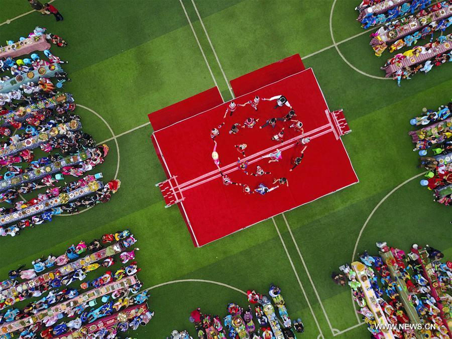 CHINA-NANNING-PRIMARY SCHOOL-SANYUESAN FESTIVAL(CN)