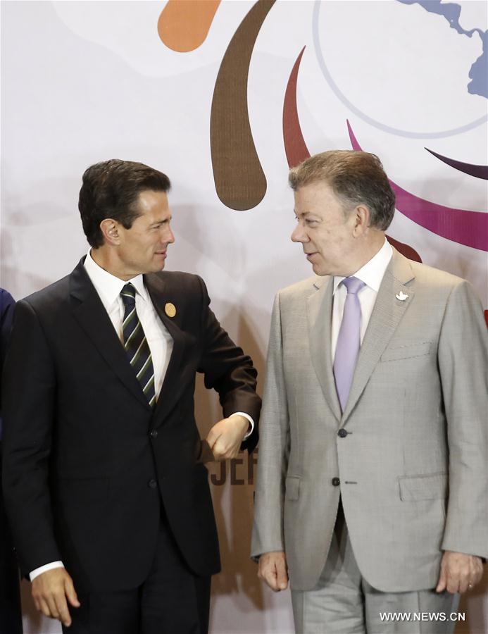 Delegates pose for photos at the 16th Tuxtla Summit of Central American and Latin American leaders, in San Jose, Costa Rica, March 29, 2017. (Xinhua/Kent Gilbert) Delegates pose for photos at the 16th Tuxtla Summit of Central American and Latin American leaders, in San Jose, Costa Rica, March 29, 2017. (Xinhua/Kent Gilbert)