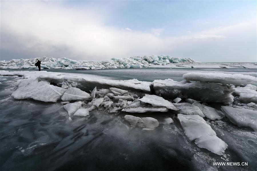 CHINA-HEILONGJIANG-XINGKAI LAKE-"ICY DRAGON" (CN)