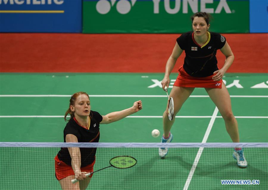 Lauren Smith and Sarah Walker of England compete during the 2nd round of women's double against Huang Yaqiong and Tang Jinhua of China in Yonex Sunrise Indian Open Badminton Championship in New Delhi, India, March 30, 2017. Huang Yaqiong and Tang Jinhua won 2-1. (Xinhua/Bi Xiaoyang) Lauren Smith and Sarah Walker of England compete during the 2nd round of women's double against Huang Yaqiong and Tang Jinhua of China in Yonex Sunrise Indian Open Badminton Championship in New Delhi, India, March 30, 2017. Huang Yaqiong and Tang Jinhua won 2-1. (Xinhua/Bi Xiaoyang)