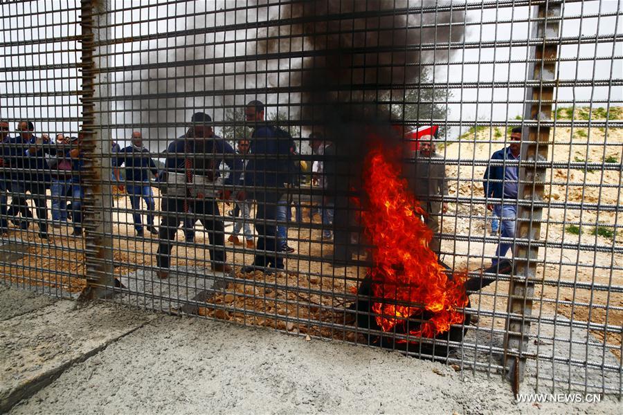 MIDEAST-BETHLEHEM-LAND-DAY-PROTEST