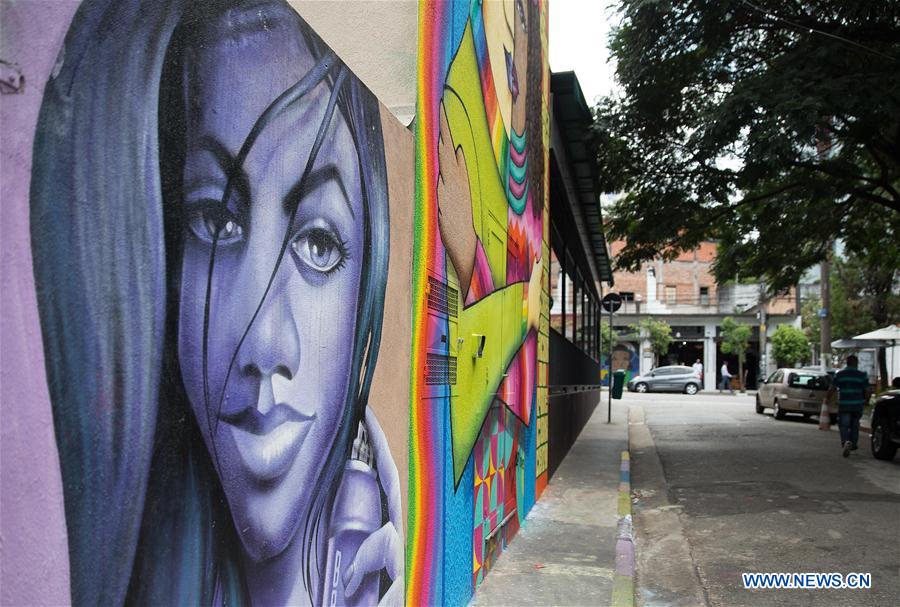 Photo taken on March 29, 2017 shows a wall with graffiti at the Batman's Alley in Sao Paulo, Brazil. Batman's Alley is a popular tourist destination because of the dense concentration of graffiti that line the streets. (Xinhua/Li Ming) 