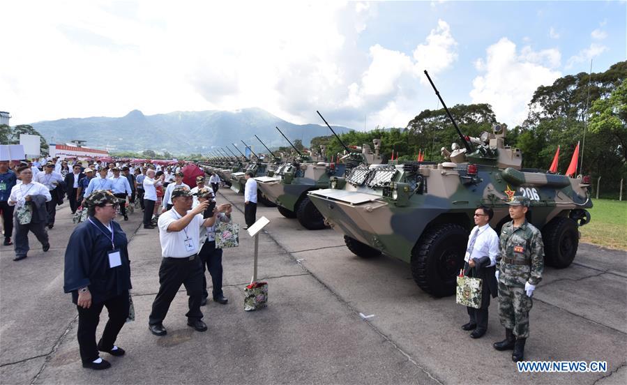 CHINA-HONG KONG-20TH ANNIVERSARY-SHEK KONG BARRACKS-RESIDENTS-VISIT (CN)