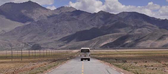Highways in Tibet to expand to 110,000 km by 2020