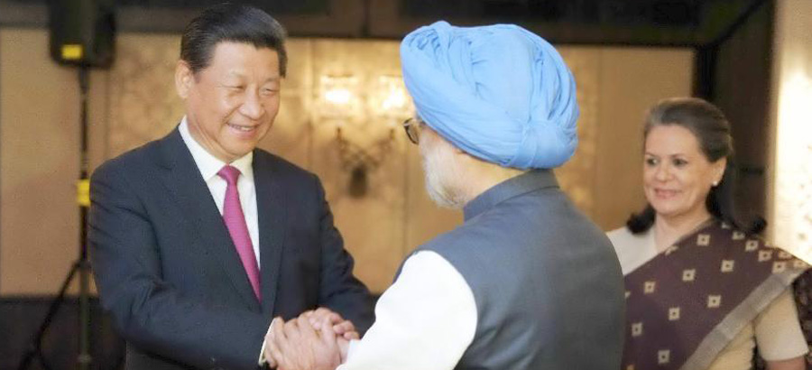 Xi meets Sonia Gandhi, Manmohan Singh on China-India relations