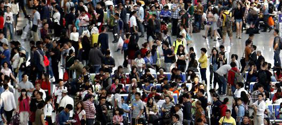 Railway travel peaks seen in Shanghai