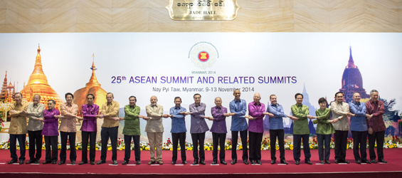 Chinese premier attends welcome banquet at Nay Pyi Taw, Myanmar