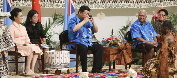 Xi attends traditional welcoming ceremony held by Fijian PM