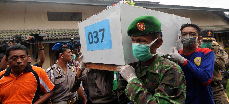 3 more bodies delivered to AirAsia search center