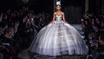 Haute Couture fashion show: Laurence Xu collection