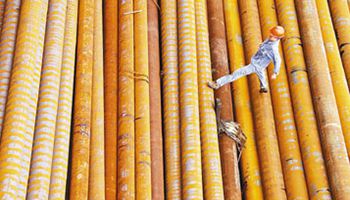 China considers taking more actions about steel pipe trade dispute