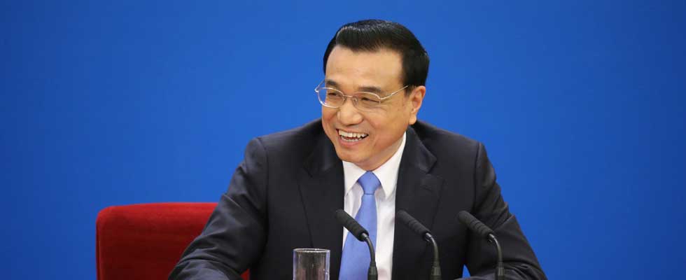 Chinese Premier Li Keqiang gives press conference