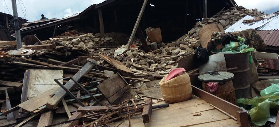 Death toll soars to 6,204 in Nepal earthquake