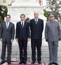 Chinese premier attends wreath-laying ceremony in Santiago, Chile