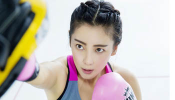 Photo album of "boxer" Zhang Yuqi released