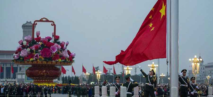 Flag-raising ceremony marks 65th National Day across China