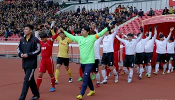 DPRK, ROK hold workers' football match in Pyongyang