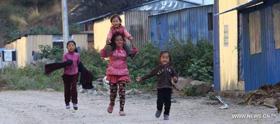 Thousands living at temporary shelters 6 months after Nepal quake