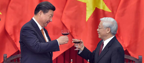 Chinese president, CPV general secretary attend signing ceremony