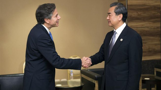 Chinese FM meets U.S. Deputy Secretary of State in Manila, the Philippines