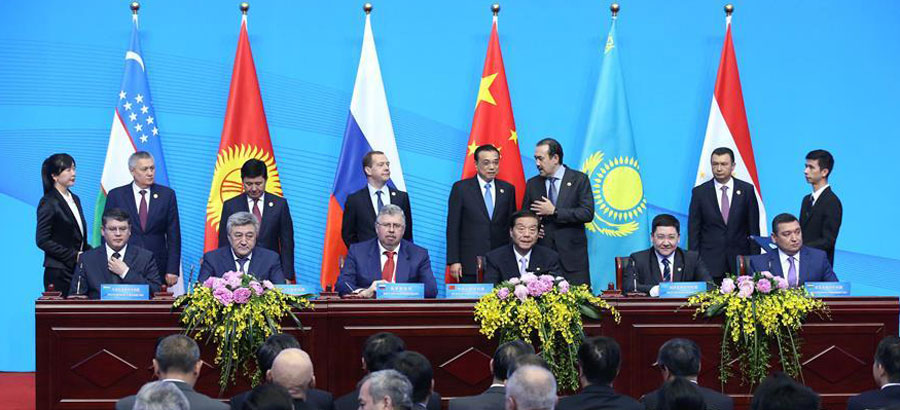 SCO leaders attend signing ceremony after talks