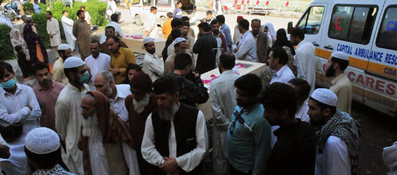 Relatives of Pakistan plane crash victims to identify bodies